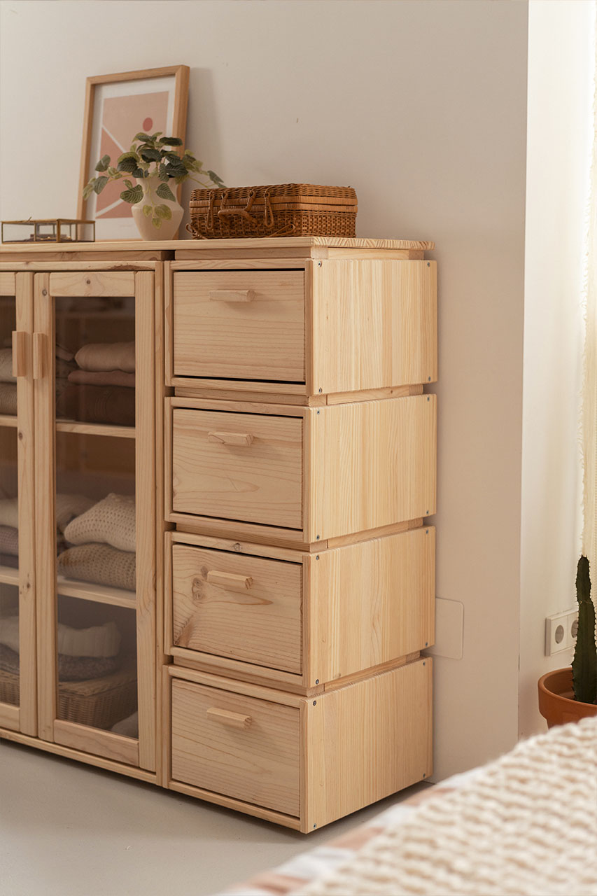 Imagen de ambiente 5 para:Vitrina peque&ntilde;a con puertas