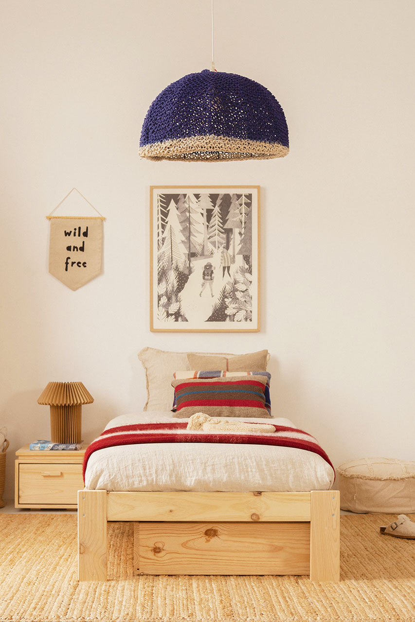 Imagen de ambiente 5 para:Cama de madera individual con caj&oacute;n