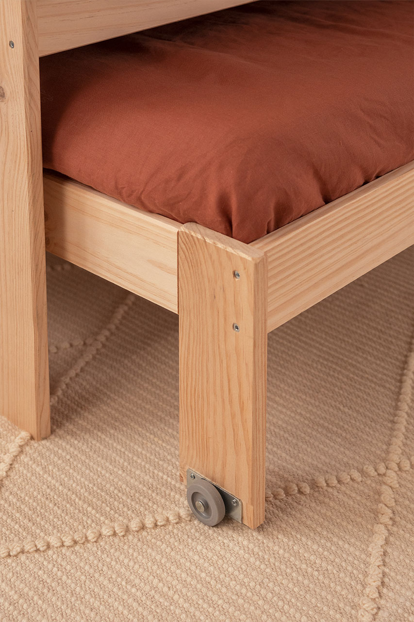 Imagen de ambiente 4 para:Cama con nido extra&iacute;ble de madera natural