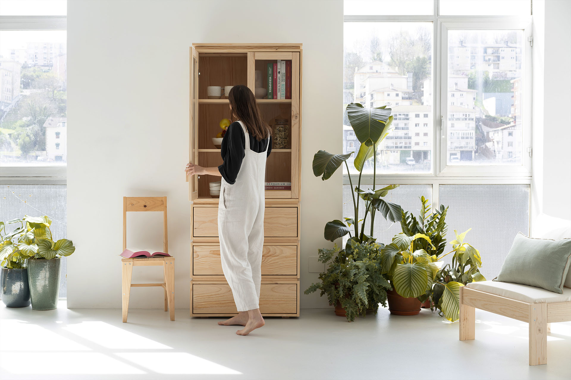 Imagen de ambiente 5 para:Vitrina modular de madera ecol&oacute;gica
