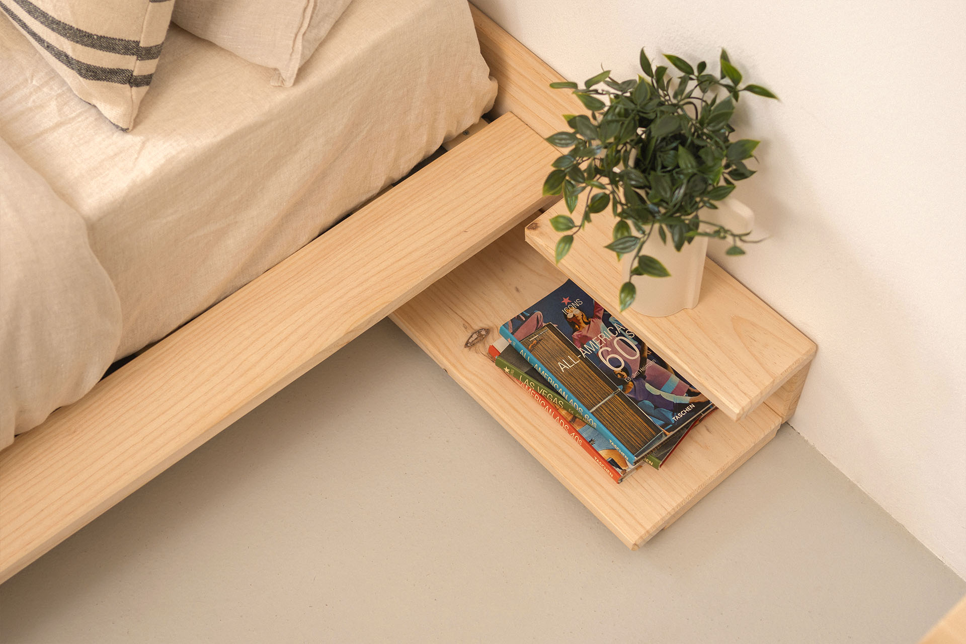 Imagen de ambiente 4 para:cama tatami baja de madera natural
